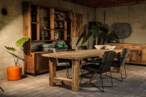tafels van oud hout